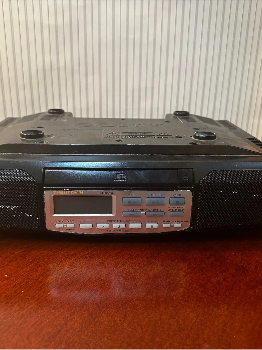 Vintage Sony SpaceMaker Under-Cabinet Radio & CD Player (Model ICF-CD513)
